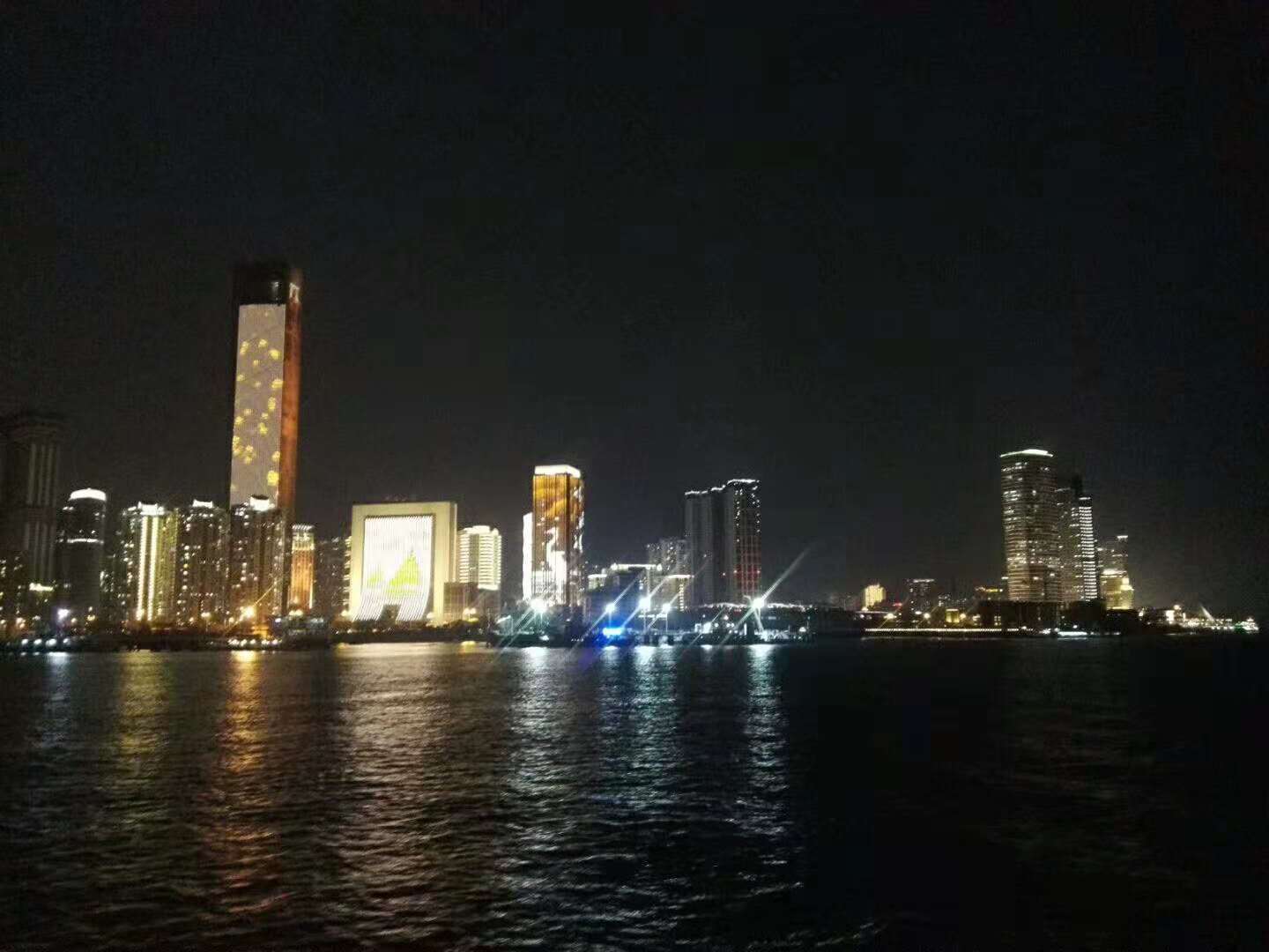 夜游鹭江